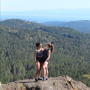 Meet your Posher, Marissa